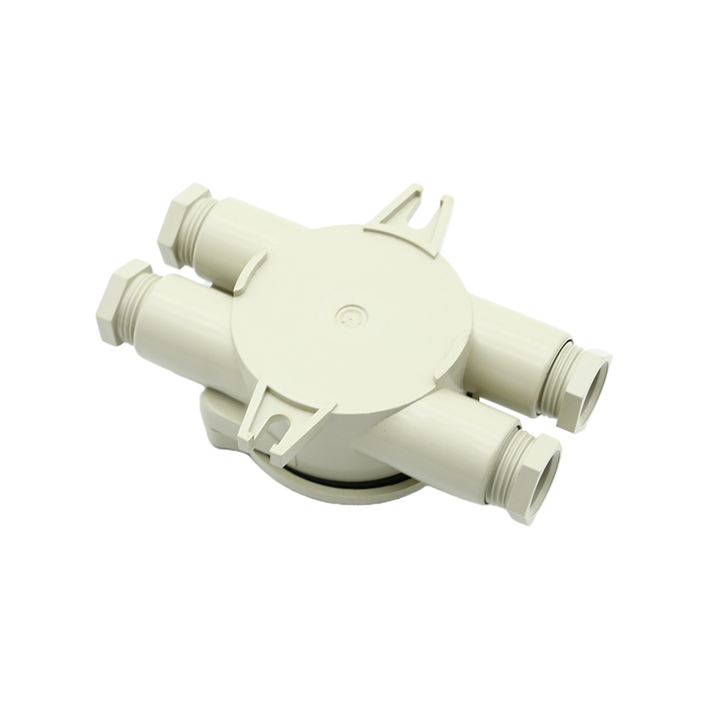 Zástrčka Vodotesná zásuvka s blokovacím spínačom-JXS402